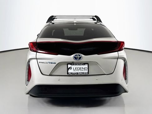 Used 2017 Toyota Prius Prime Advanced FWD image 6