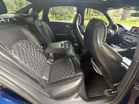Used 2019 Audi S4 Prestige w/ Prestige Package image 11