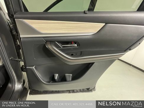 Certified 2025 MAZDA CX-90 Plug-In Hybrid w/ Preferred AWD/4WD image 22