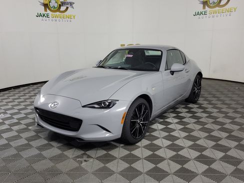 New 2026 MAZDA MX-5 Miata RF Grand Touring RWD image 4