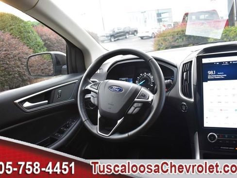Used 2024 Ford Edge SEL image 25