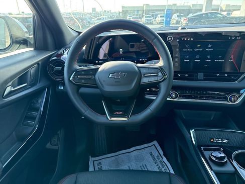 Used 2026 Chevrolet Equinox RS image 16