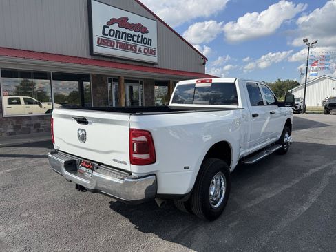 Used 2024 RAM 3500 Tradesman w/ Chrome Appearance Group AWD/4WD image 4
