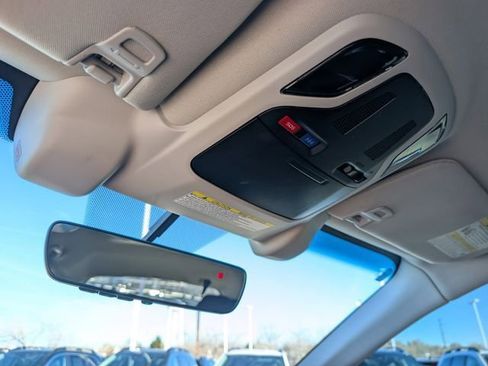 Used 2022 Subaru Outback Premium w/ Popular Package #1 image 27