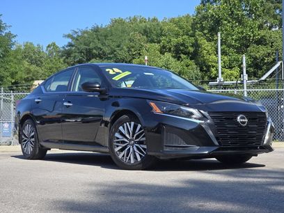 Used 2024 Nissan Altima 2.5 SV w/ SV Premium Package