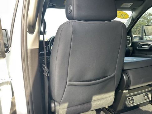 Used 2024 Chevrolet Silverado 2500 LT image 34