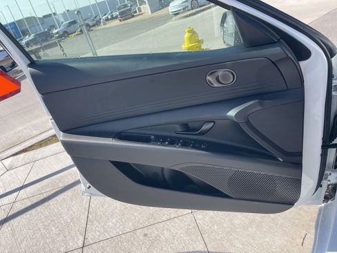 New 2026 Hyundai Elantra SEL Sport Premium image 27