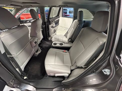 Used 2015 Toyota Highlander XLE AWD/4WD image 54