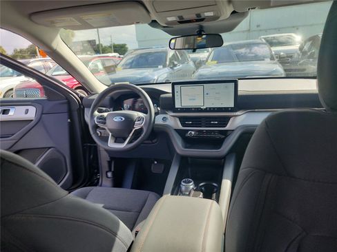 New 2026 Ford Explorer Active image 22