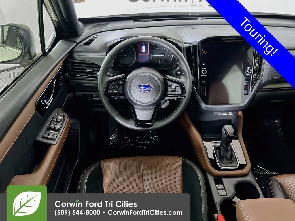 Used 2025 Subaru Forester Touring AWD/4WD image 28