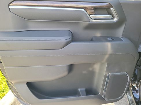 Used 2024 Chevrolet Silverado 1500 RST AWD/4WD image 10