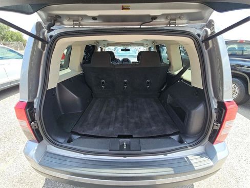 Used 2015 Jeep Patriot Latitude AWD/4WD image 21