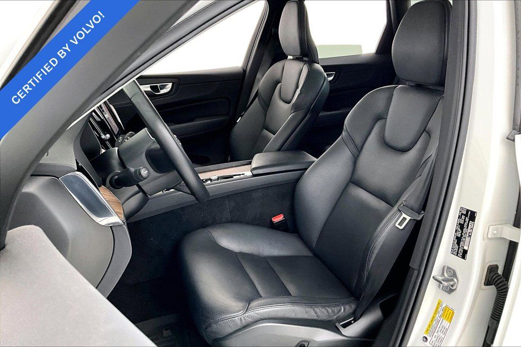 Used 2022 Volvo XC60 B5 Momentum w/ Climate Package AWD/4WD image 30