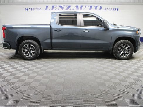 Used 2021 Chevrolet Silverado 1500 RST w/ Convenience Package II AWD/4WD image 2