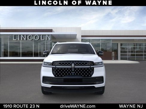 New 2025 Lincoln Navigator L Black Label AWD/4WD image 7