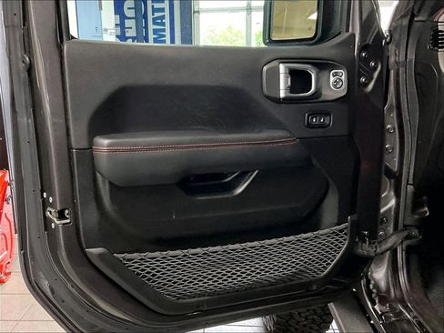 Used 2023 Jeep Wrangler Unlimited Rubicon 4xe AWD/4WD image 9