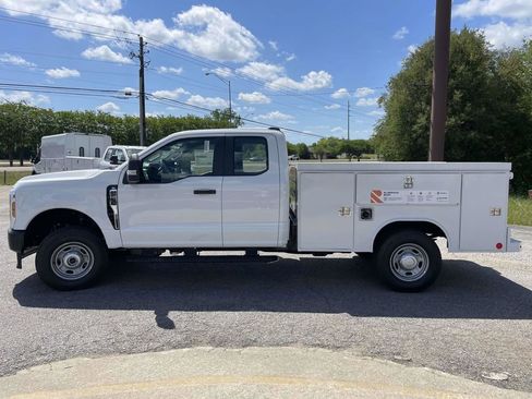 New 2026 Ford F250 XL RWD image 6