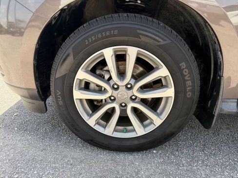 Used 2016 Nissan Pathfinder SL w/ SL Premium Package FWD image 10