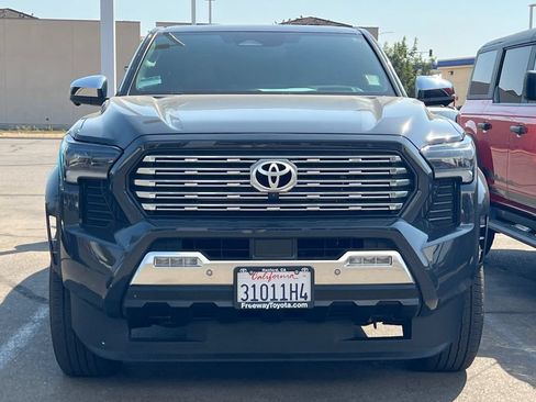 Certified 2025 Toyota Tacoma Limited AWD/4WD image 3