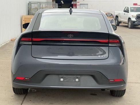 Used 2024 Toyota Prius LE image 5