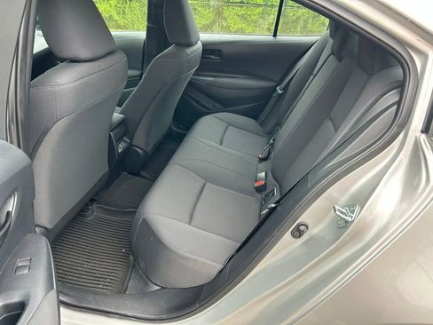 Used 2025 Toyota Corolla LE FWD image 13