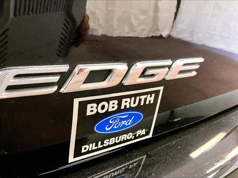 Used 2018 Ford Edge SE image 13