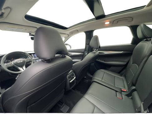 Used 2023 INFINITI QX50 Luxe FWD image 25