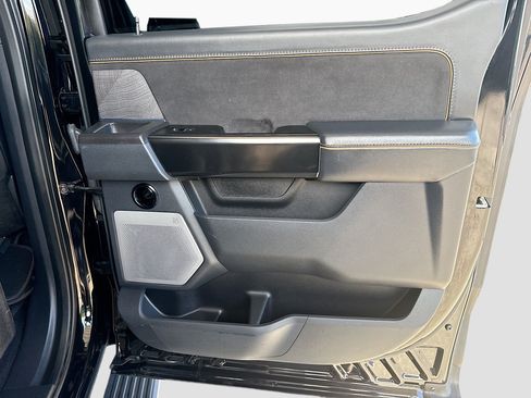 Used 2023 Ford F150 Platinum image 28