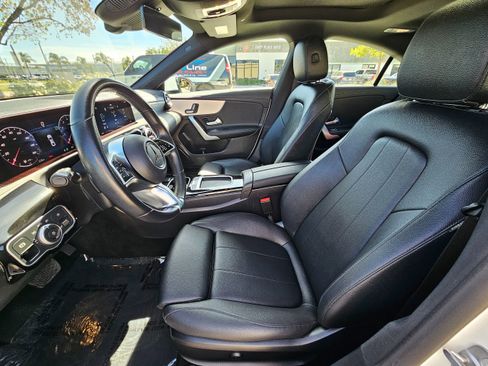 Used 2025 Mercedes-Benz CLA 250 image 17
