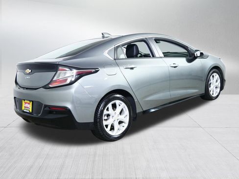 Used 2017 Chevrolet Volt Premier w/ Driver Confidence II Package FWD image 7