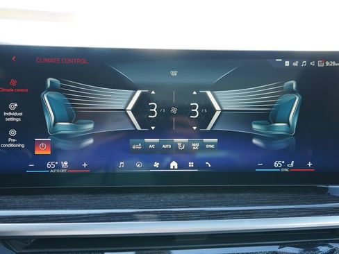 New 2026 BMW X5 xDrive40i w/ Executive Package image 17