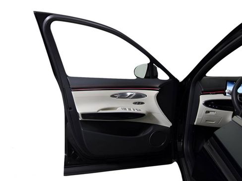 New 2026 Genesis GV70 3.5T Sport Prestige AWD/4WD image 14