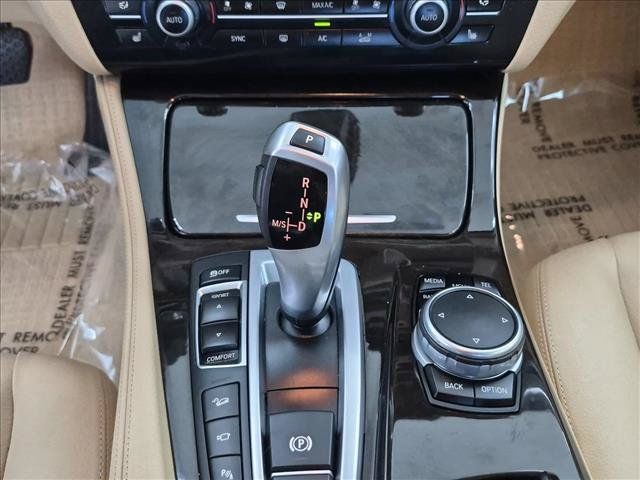 Used 2015 BMW 528i xDrive Sedan AWD/4WD image 12