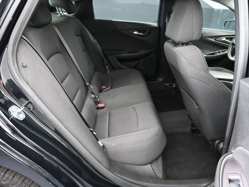 Used 2020 Chevrolet Malibu LS image 35