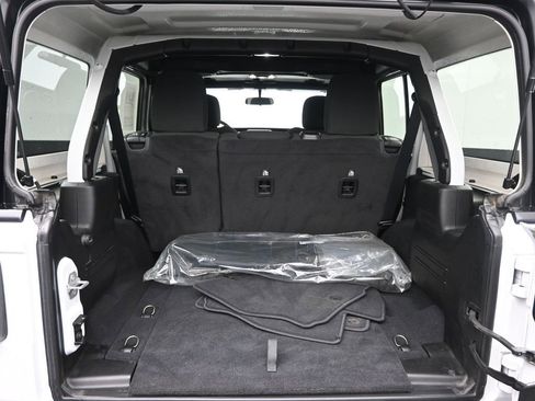 Used 2020 Jeep Wrangler Unlimited Sport S image 31