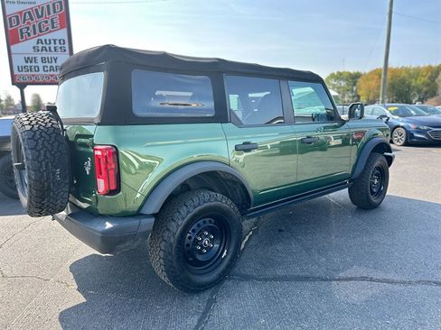 Used 2022 Ford Bronco Black Diamond image 10