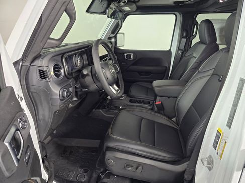 New 2025 Jeep Wrangler Sahara image 18