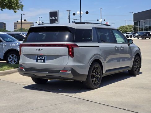 New 2026 Kia Carnival SX Prestige FWD image 4