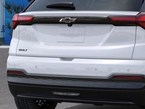 Used 2027 Chevrolet Bolt LT FWD image 14