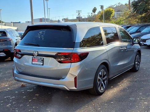 New 2026 Honda Odyssey EX-L image 4