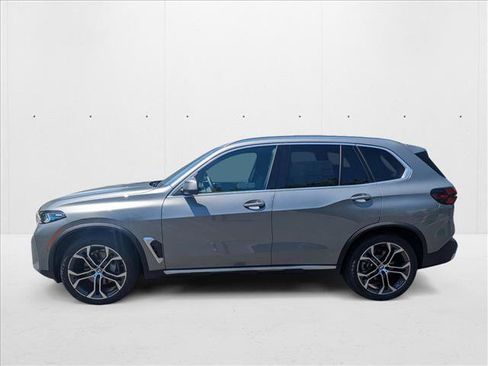 Used 2026 BMW X5 xDrive40i image 9
