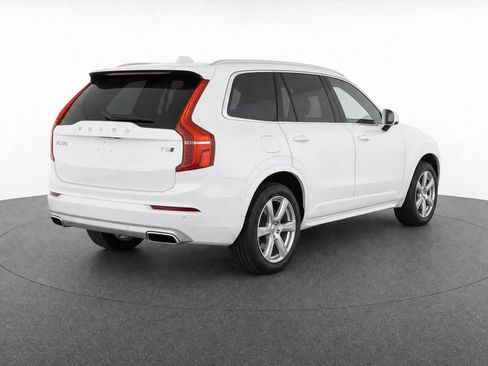 Used 2020 Volvo XC90 T6 Momentum AWD/4WD image 4