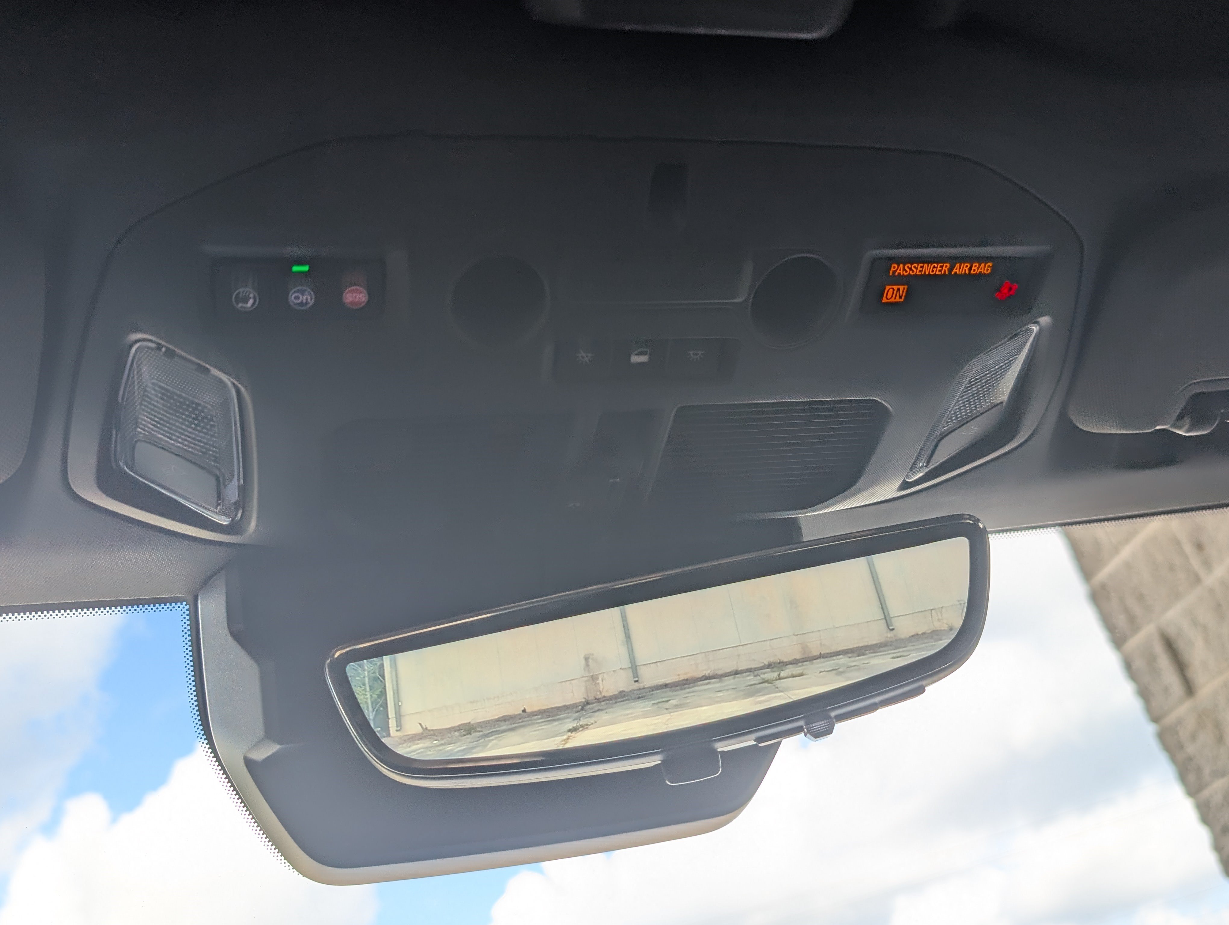 Used 2025 GMC Hummer EV 2X AWD/4WD image 30