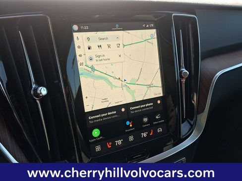 Certified 2025 Volvo V60 B5 Cross Country Plus image 18