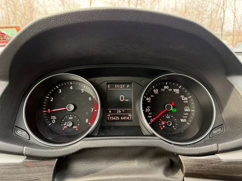 Used 2018 Volkswagen Passat 2.0T SE FWD image 14