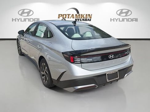 New 2026 Hyundai Sonata Blue FWD image 7