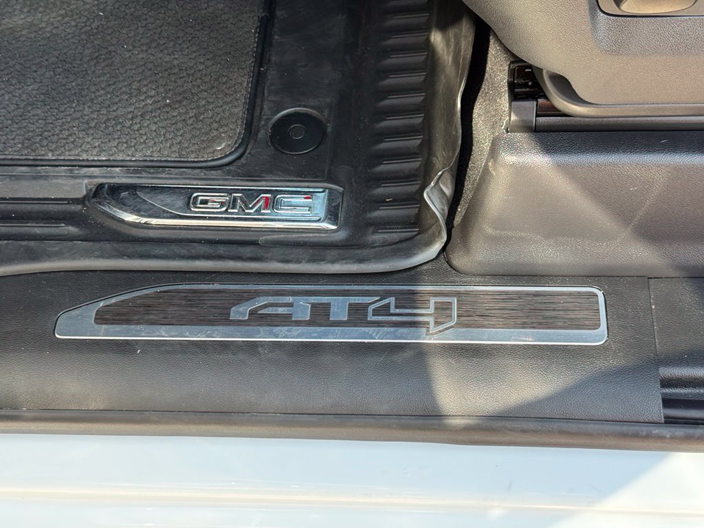 Used 2026 GMC Sierra 2500 AT4 w/ AT4 Premium Plus Package AWD/4WD image 19