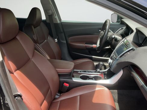 Used 2016 Acura TLX FWD image 19