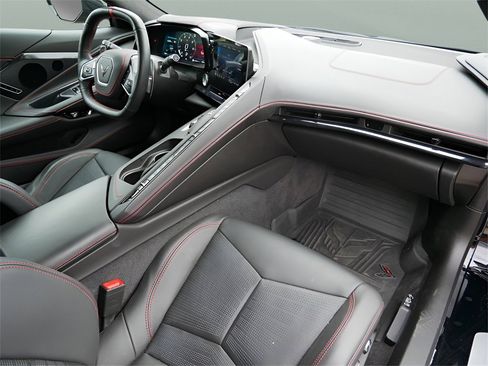 Used 2023 Chevrolet Corvette Stingray Premium Conv w/ Z51 Performance Package image 16