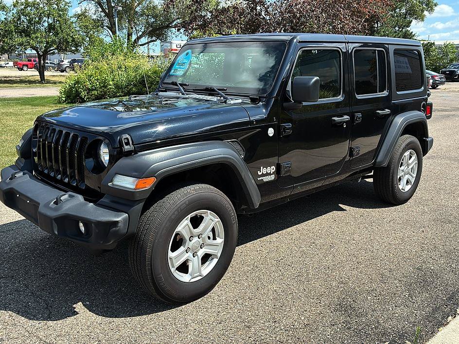 Used 2020 Jeep Wrangler Unlimited Sport S AWD/4WD image 3